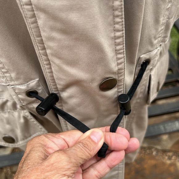 Vintage London Fog Cream Utility Jacket …009-Hanger - Picture 5 of 15